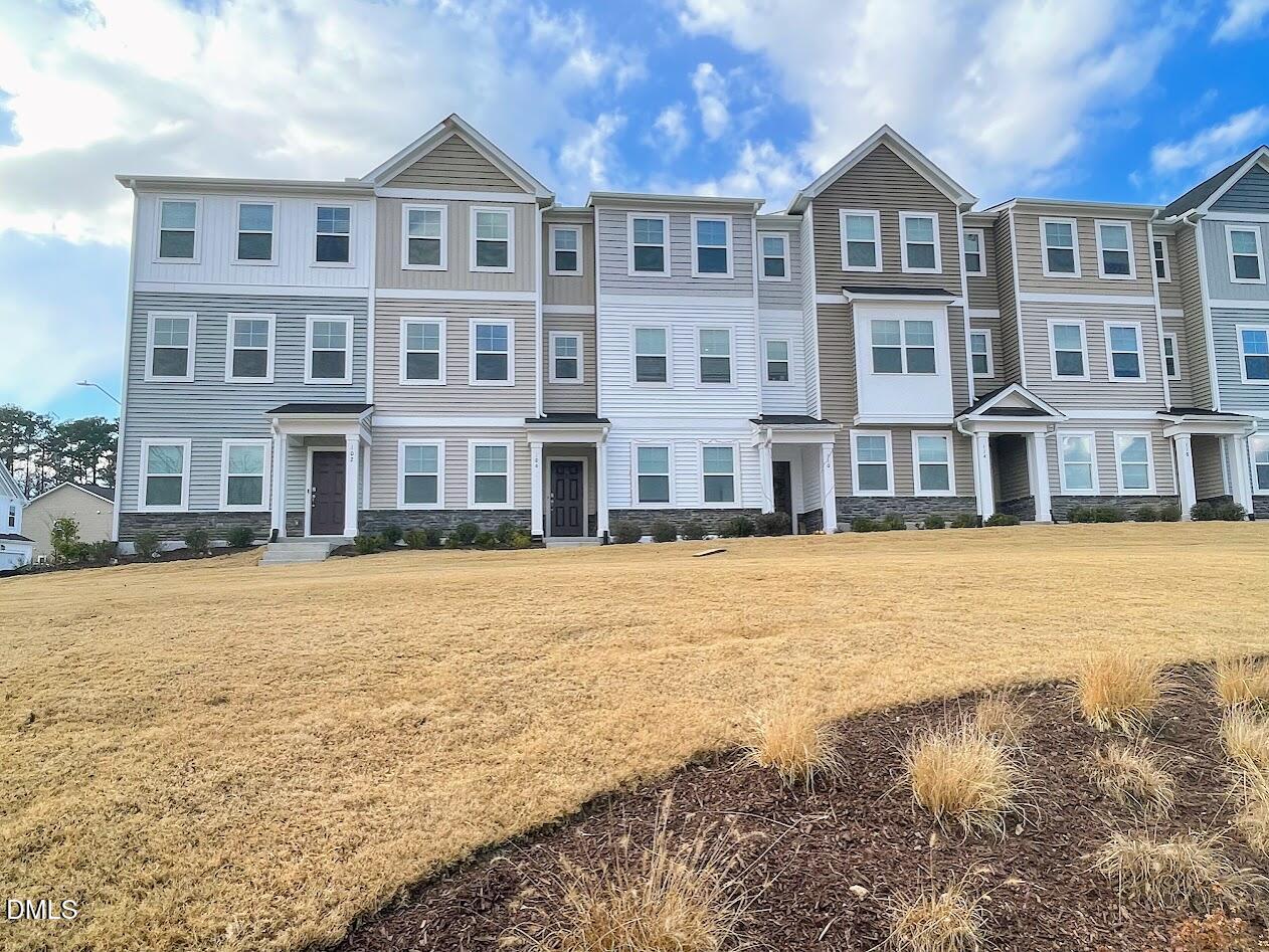 106 Zealand Court Raleigh, NC 27610 - Photo 4 of 41 IMG_9063