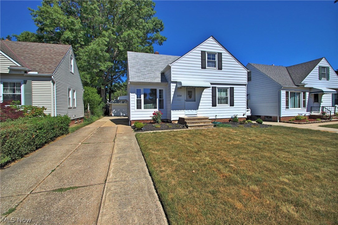 524 Dickerson Road Willowick, OH 44095 - Photo 2 of 14