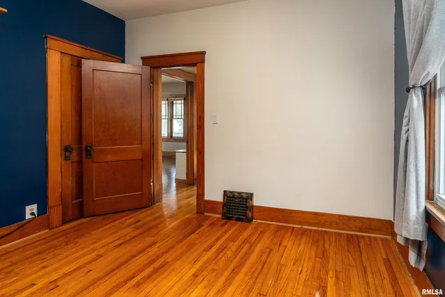 $129,000 | 544 East Main Street, Du Quoin, IL 62832