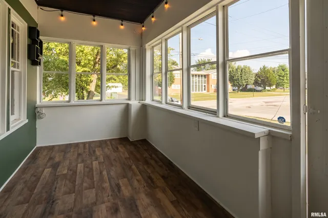 $129,000 | 544 East Main Street, Du Quoin, IL 62832