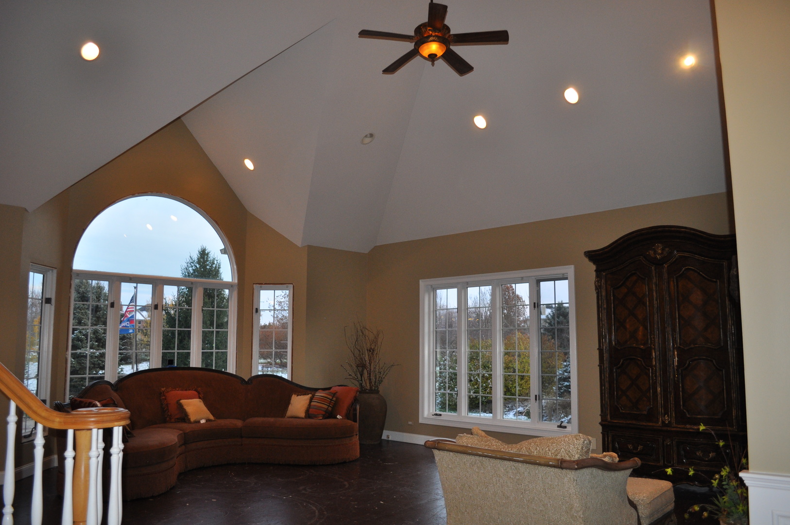 38W155 Henricksen Road St. Charles, IL 60175 - Photo 5 of 35