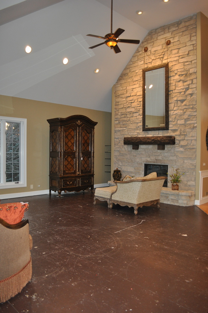 38W155 Henricksen Road St. Charles, IL 60175 - Photo 7 of 35