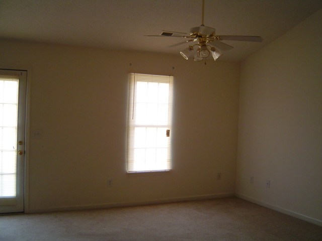 106 Hawk Ridge Drive Anderson, SC 29621 - Photo 3 of 4