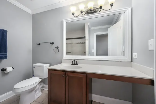 $269,900 | 37 Heather Glen Drive, Unit 37, Aurora, IL 60504