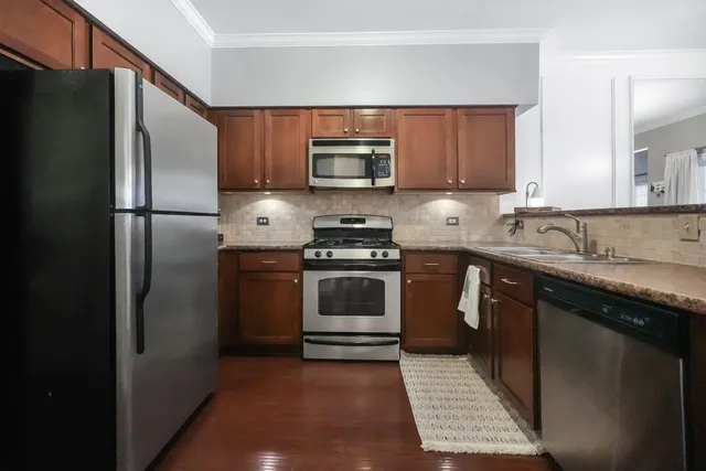 $269,900 | 37 Heather Glen Drive, Unit 37, Aurora, IL 60504