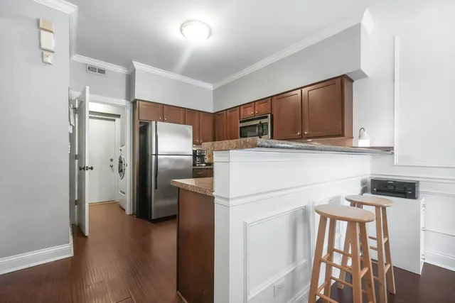 $269,900 | 37 Heather Glen Drive, Unit 37, Aurora, IL 60504