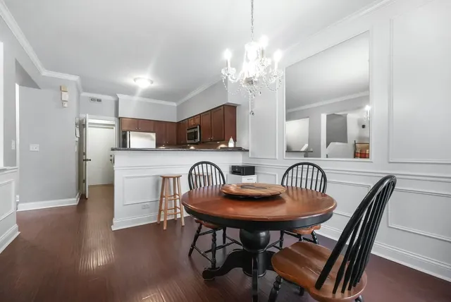 $269,900 | 37 Heather Glen Drive, Unit 37, Aurora, IL 60504