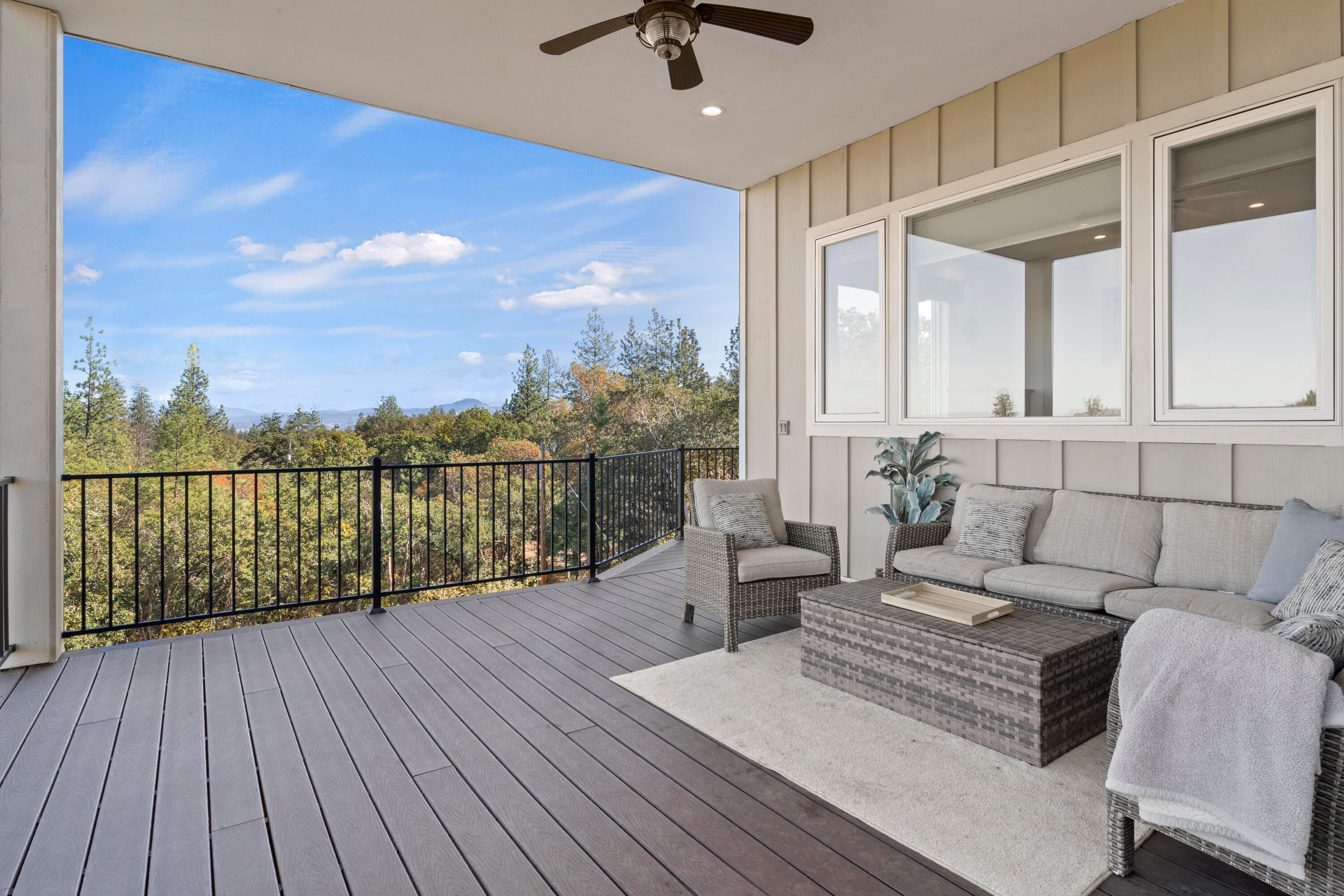 4871 Old Stage Road Central Point, OR 97502 - Photo 29 of 48 Deck with ceiling fan and views