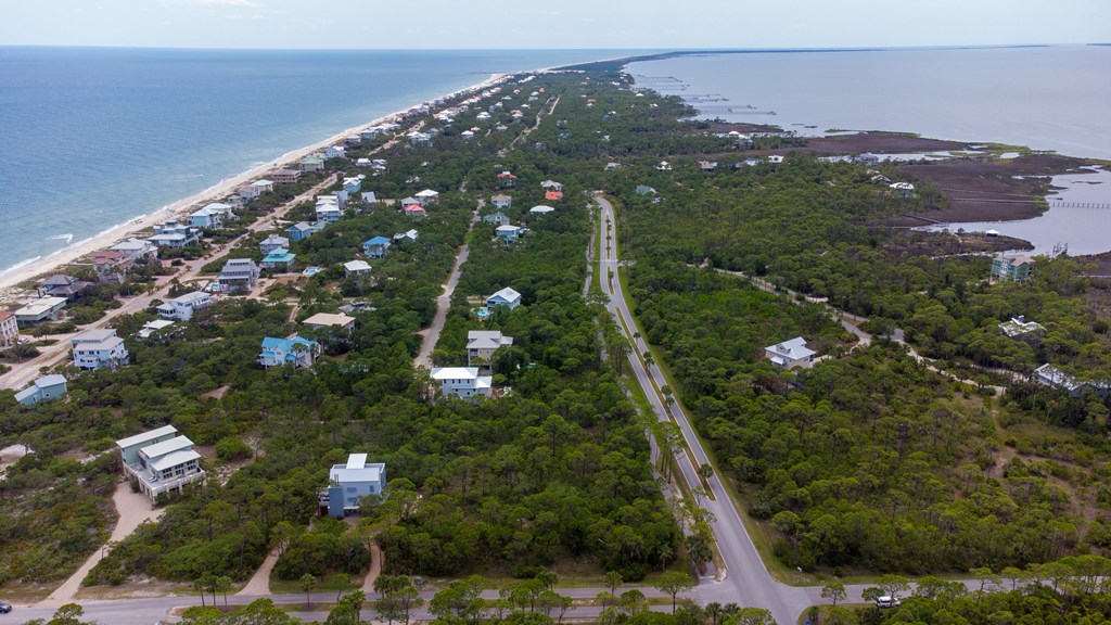 1752 Magnolia Road St. George Island, FL 32328 - Photo 6 of 27