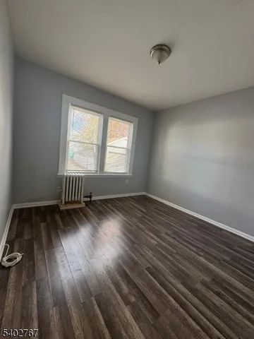 $2,400 | 421 Berwick Street, Orange, NJ 07050