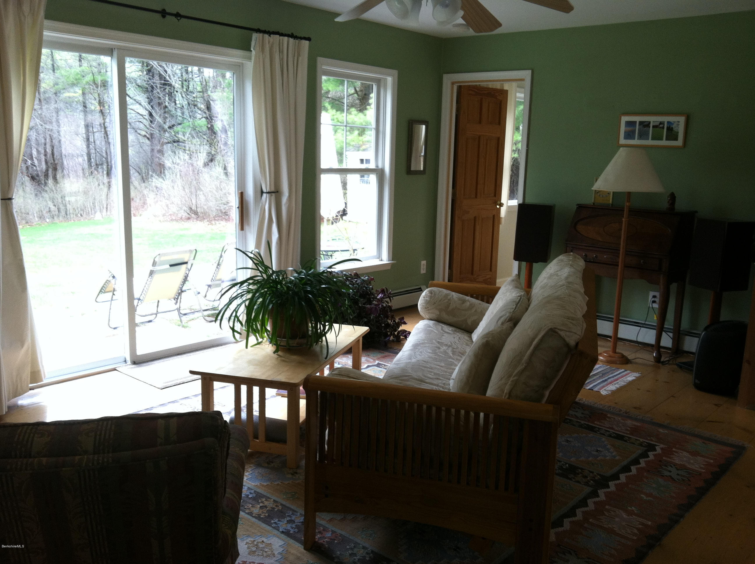 2 A Glendale Road Stockbridge, MA 01229 - Photo 3 of 13 Open Living Room