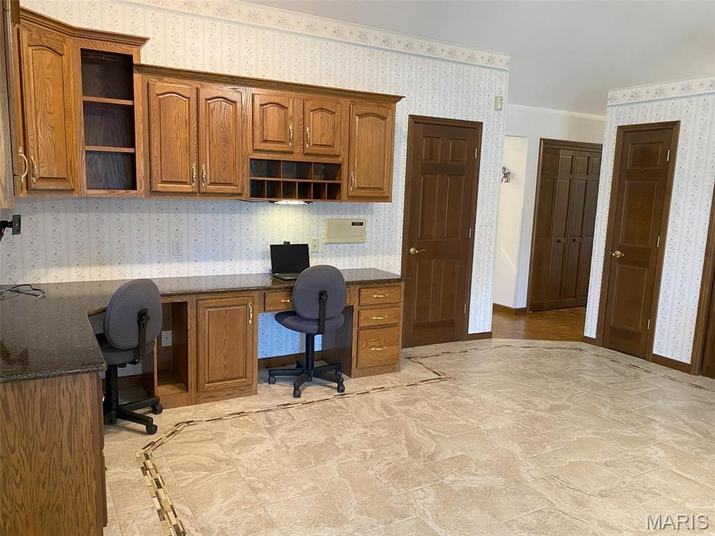 12702 Crestview Lane Trenton, IL 62293 - Photo 18 of 98