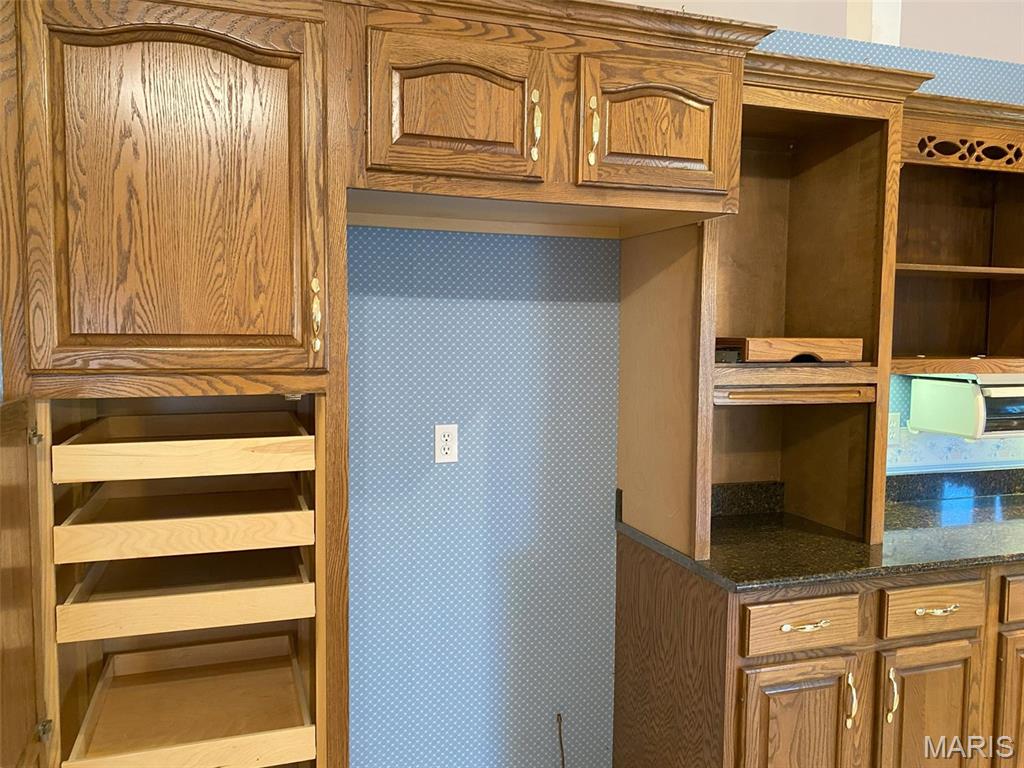 12702 Crestview Lane Trenton, IL 62293 - Photo 20 of 98