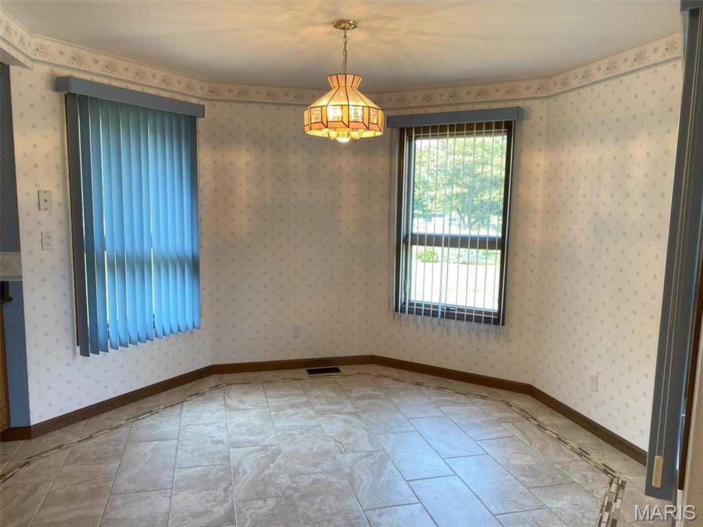 12702 Crestview Lane Trenton, IL 62293 - Photo 26 of 98