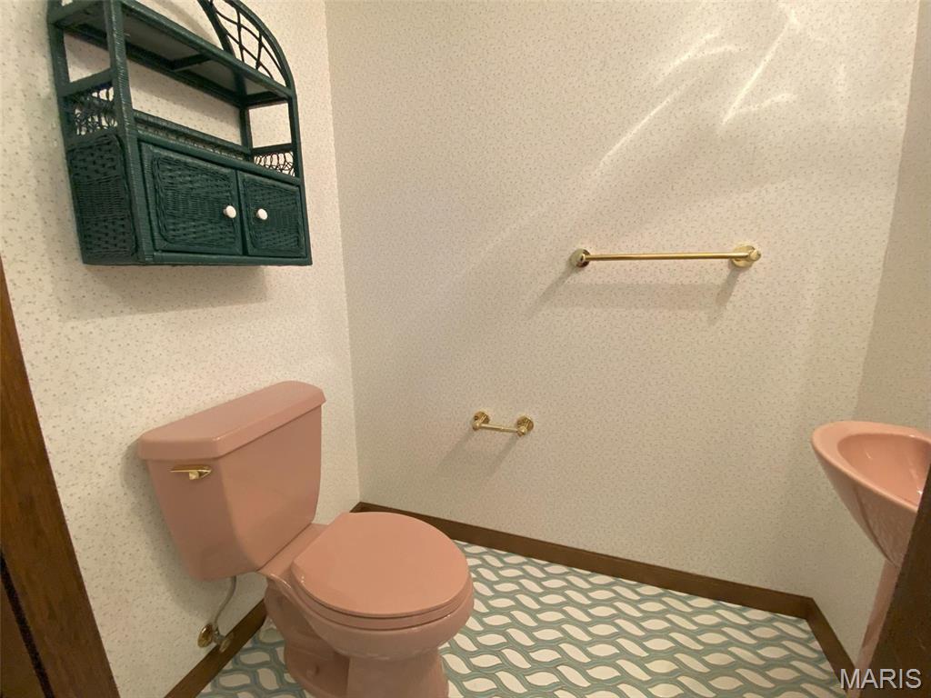 12702 Crestview Lane Trenton, IL 62293 - Photo 32 of 98