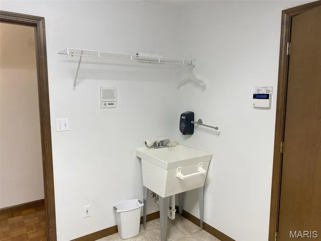 $595,000 | 12702 Crestview Lane, Trenton, IL 62293