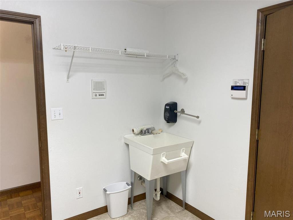 12702 Crestview Lane Trenton, IL 62293 - Photo 36 of 98