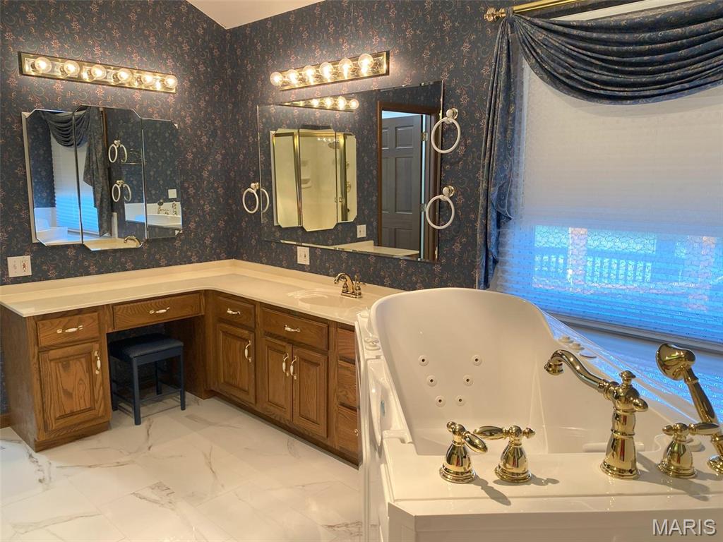 12702 Crestview Lane Trenton, IL 62293 - Photo 41 of 98