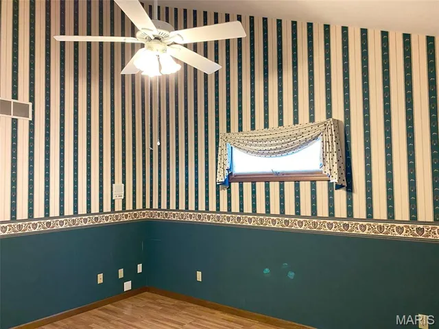 $595,000 | 12702 Crestview Lane, Trenton, IL 62293