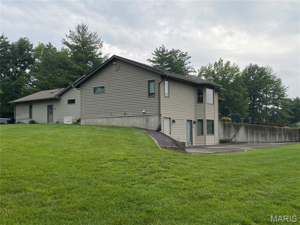 12702 Crestview Lane Trenton, IL 62293 - Photo 91 of 98