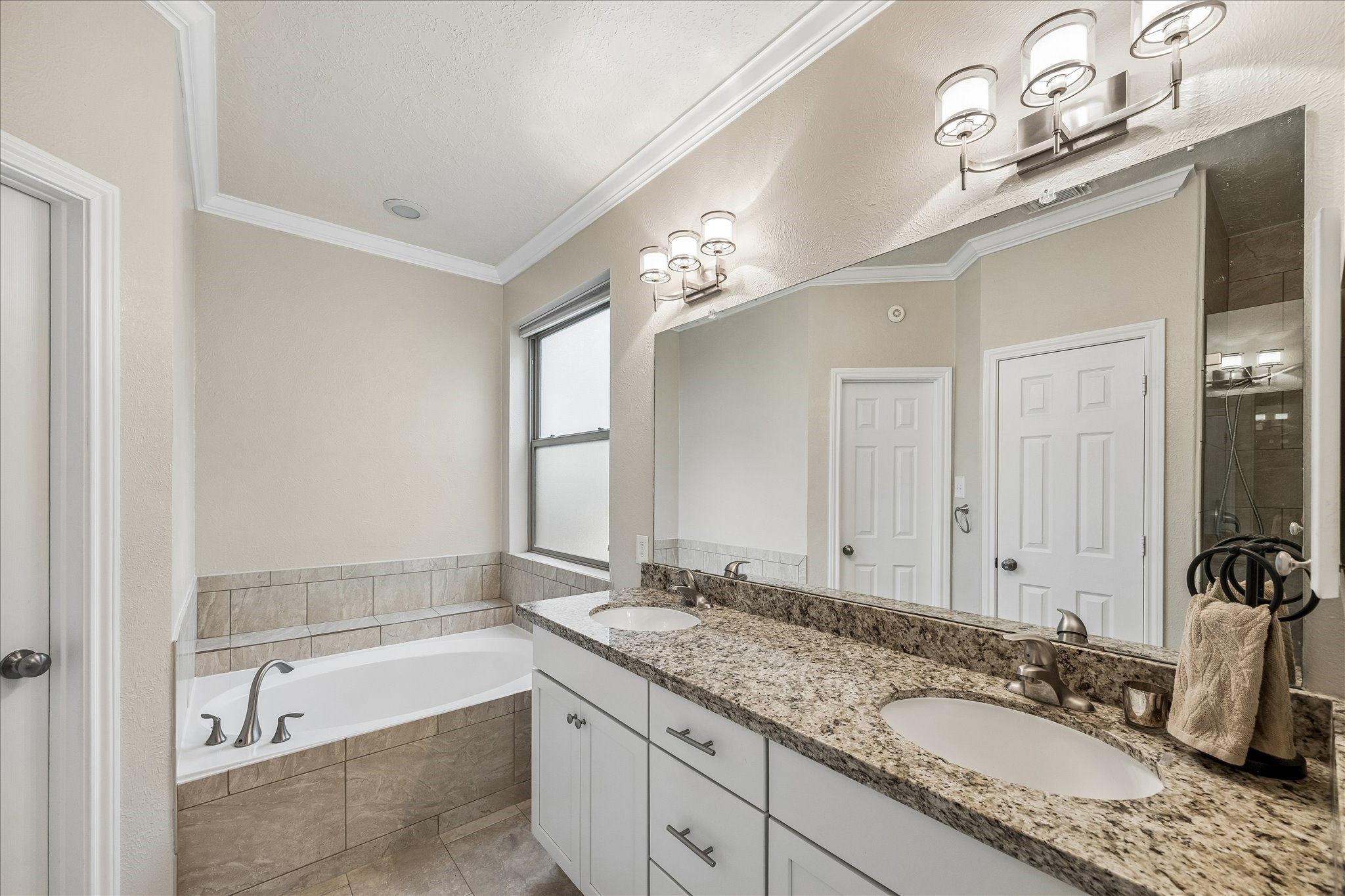 5811 Walkabout Way Katy, TX 77450 - Photo 18 of 33