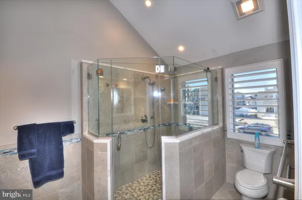 $929,900 | 19 Centerboard Drive, Bayville, NJ 08721