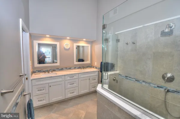 $929,900 | 19 Centerboard Drive, Bayville, NJ 08721