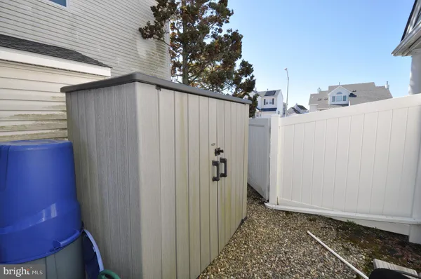 $929,900 | 19 Centerboard Drive, Bayville, NJ 08721