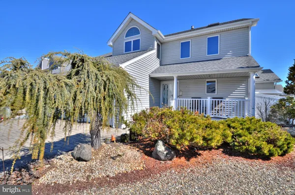 $929,900 | 19 Centerboard Drive, Bayville, NJ 08721
