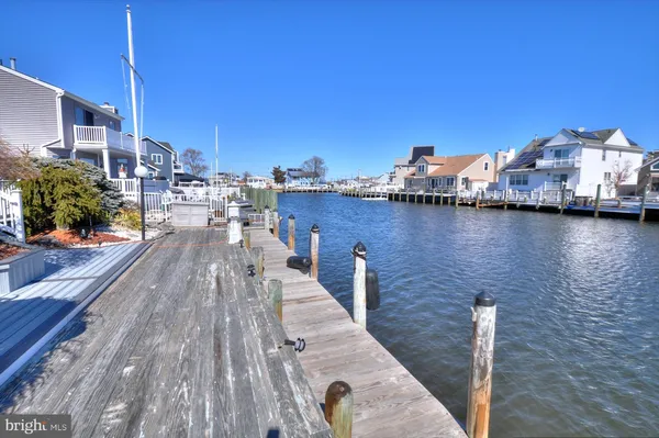 $929,900 | 19 Centerboard Drive, Bayville, NJ 08721