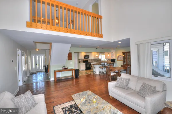 $929,900 | 19 Centerboard Drive, Bayville, NJ 08721