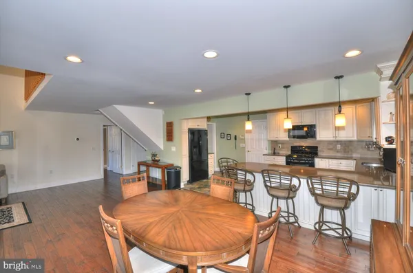 $929,900 | 19 Centerboard Drive, Bayville, NJ 08721