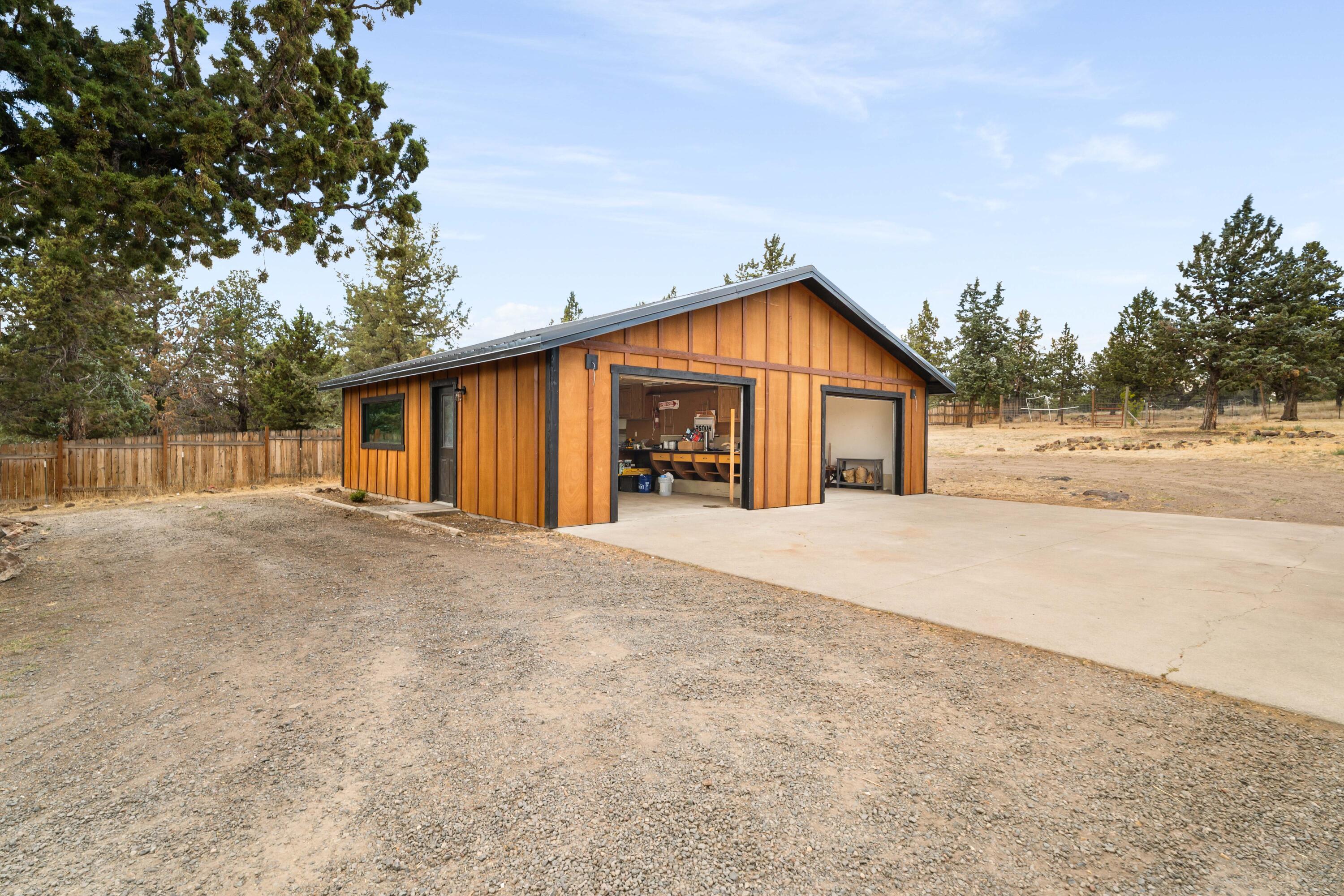 8695 Southwest Crater Loop Road Terrebonne, OR 97760 - Photo 26 of 35 29-Exterior