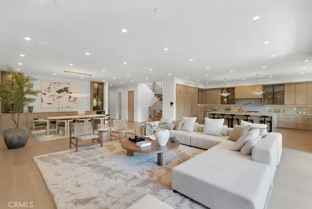 $5,199,000 | 13024 Bloomfield Street, Studio City, CA 91604