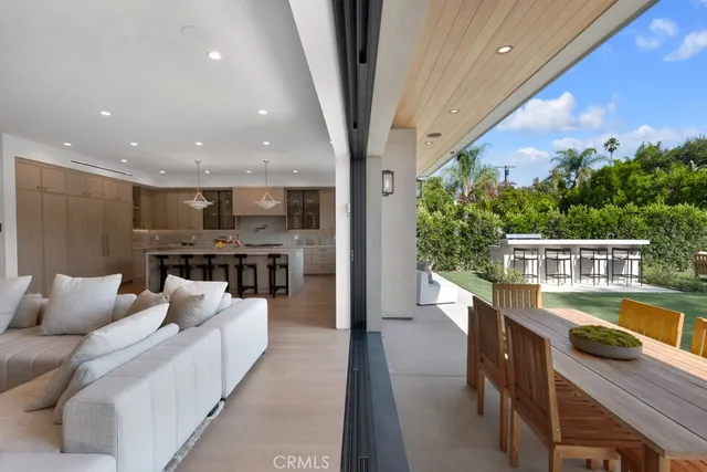 $5,199,000 | 13024 Bloomfield Street, Studio City, CA 91604