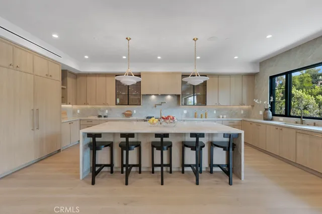 $5,199,000 | 13024 Bloomfield Street, Studio City, CA 91604