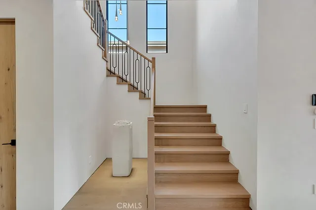 $5,199,000 | 13024 Bloomfield Street, Studio City, CA 91604