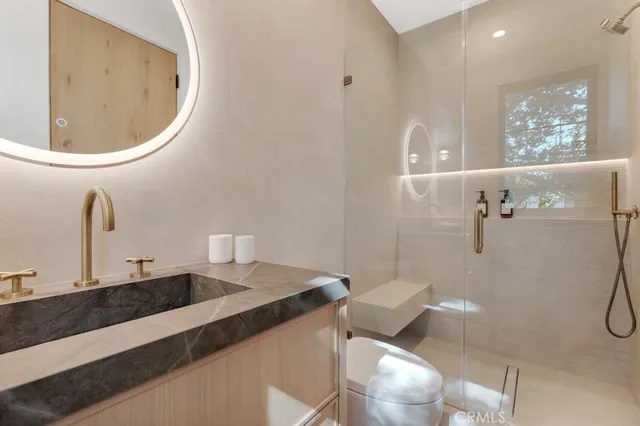 $5,199,000 | 13024 Bloomfield Street, Studio City, CA 91604