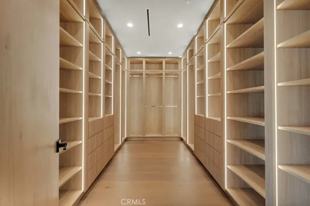 $5,199,000 | 13024 Bloomfield Street, Studio City, CA 91604