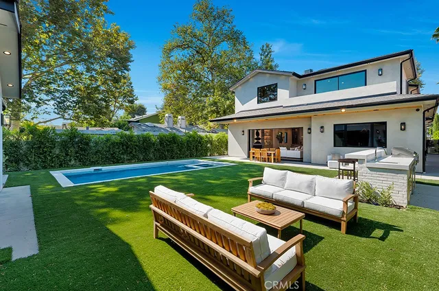 $5,199,000 | 13024 Bloomfield Street, Studio City, CA 91604