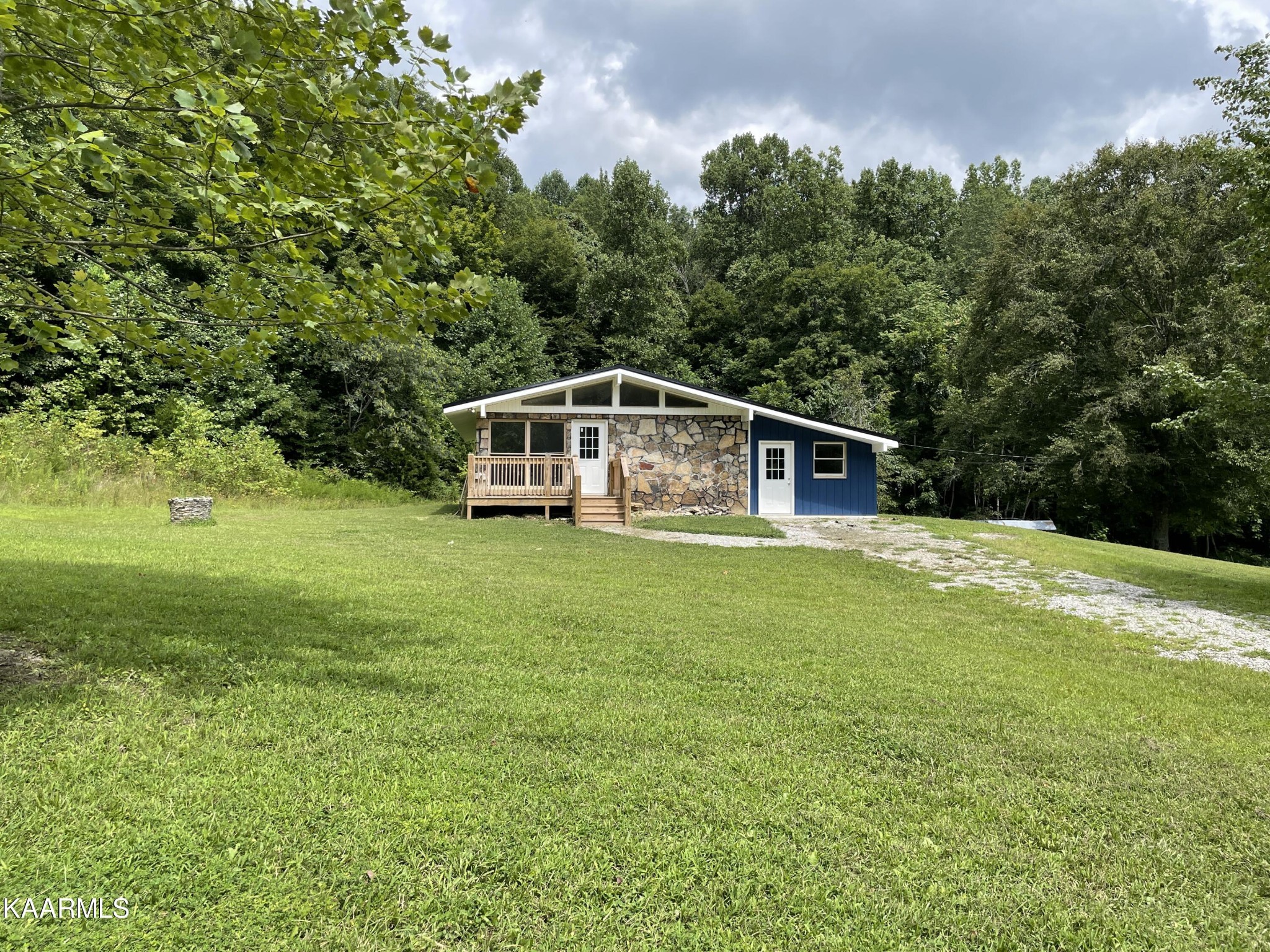 218 Old Stevens Road Jamestown, TN 38556 - Photo 7 of 36 Gallery Image 7