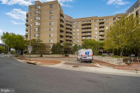 $324,900 | 7111 Woodmont Avenue, Unit 107, Bethesda, MD 20815