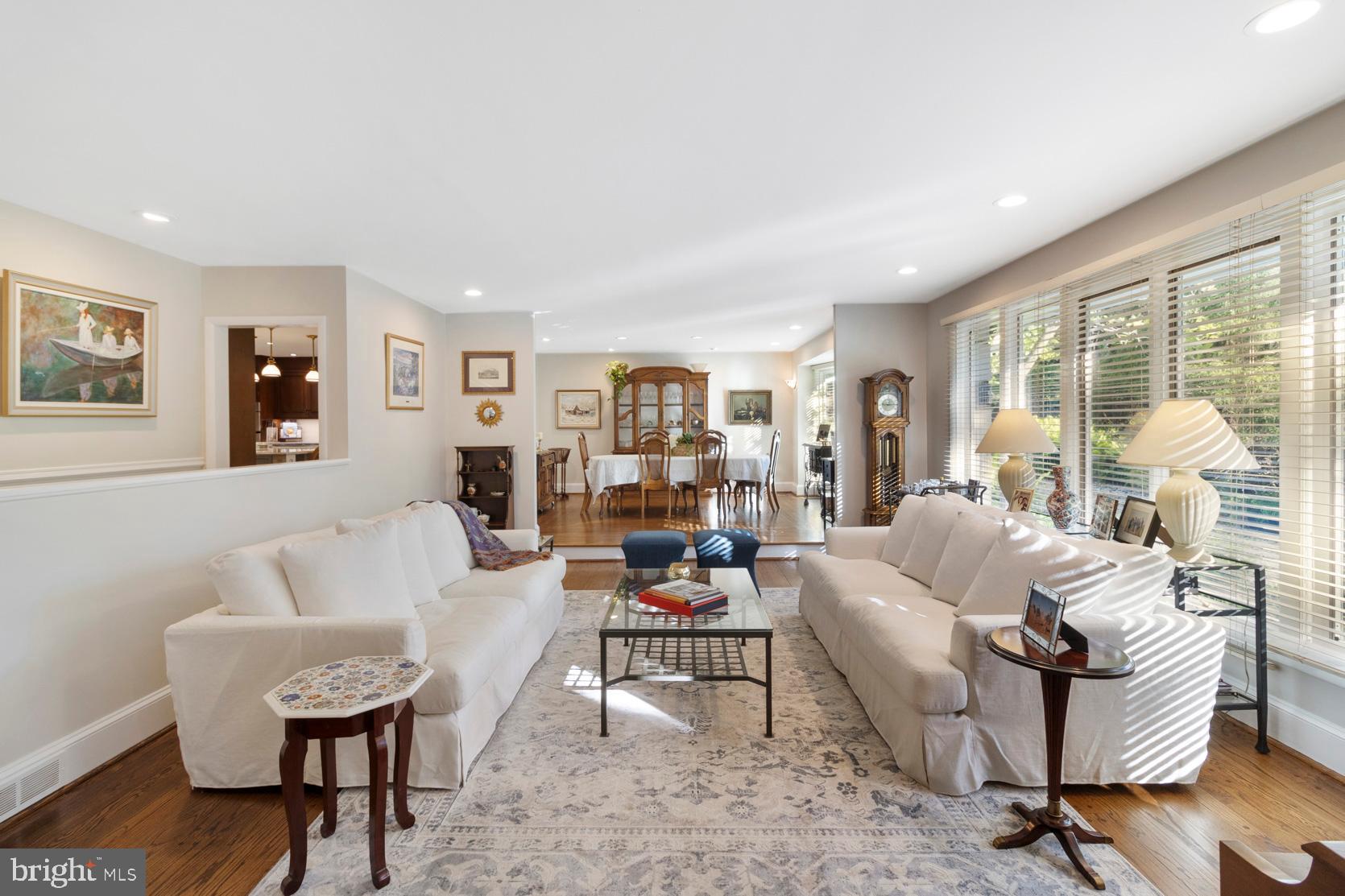 321 Myrtle Lane Narberth, PA 19072 - Photo 3 of 69 Living room