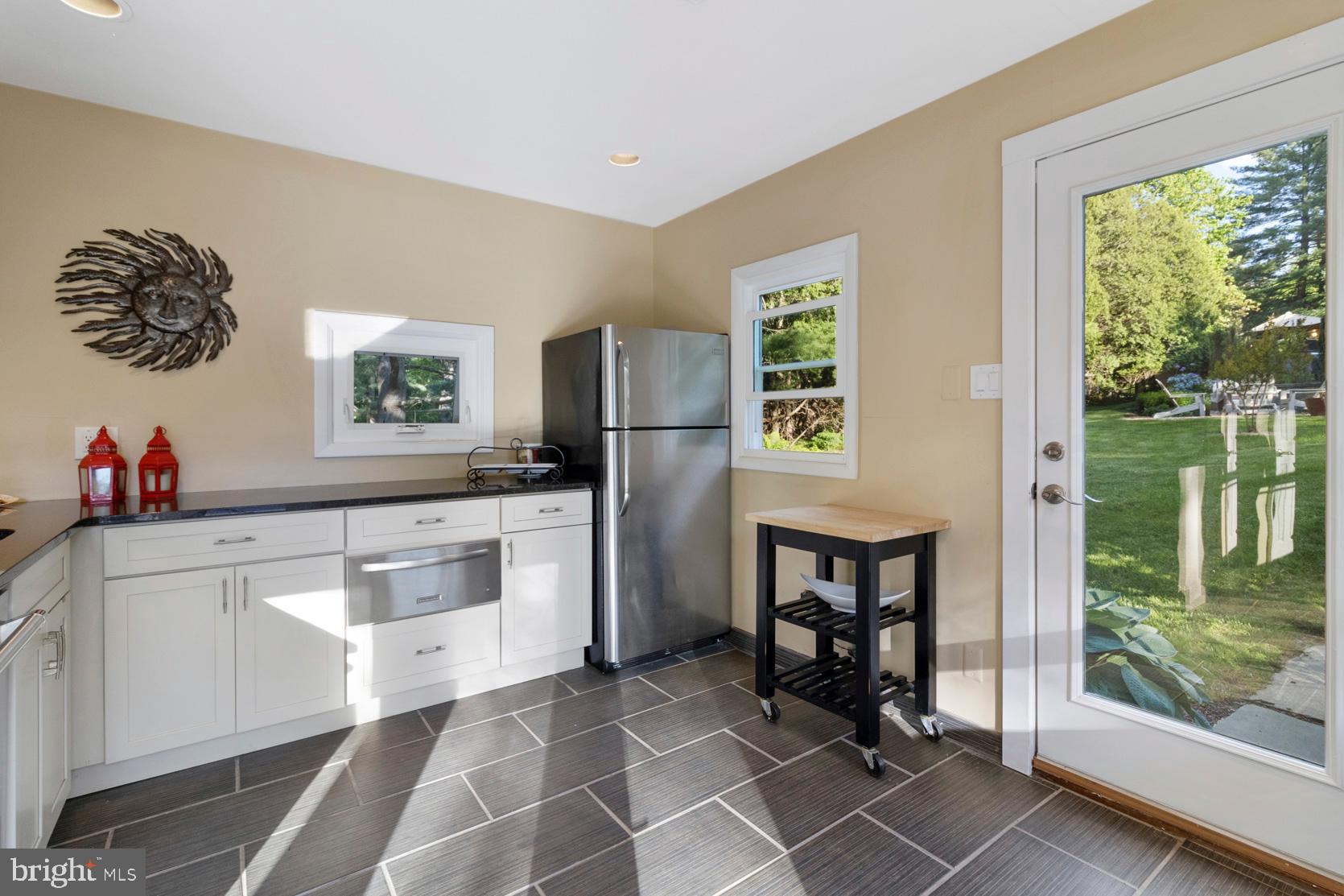 321 Myrtle Lane Narberth, PA 19072 - Photo 40 of 69 Pool house