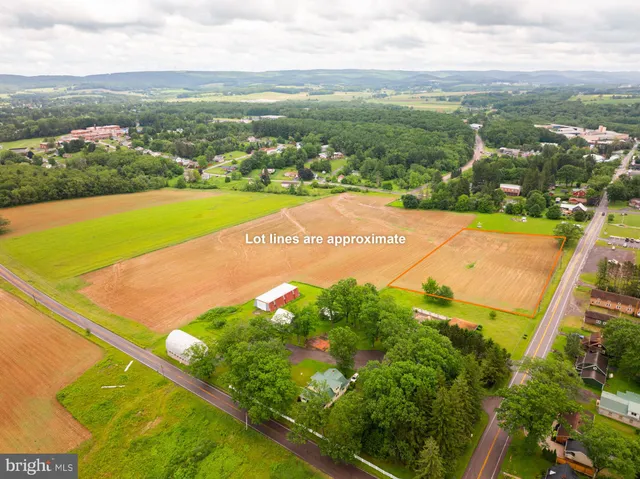 $199,900 | 8th & Dennett Road Street, Oakland, MD 21550