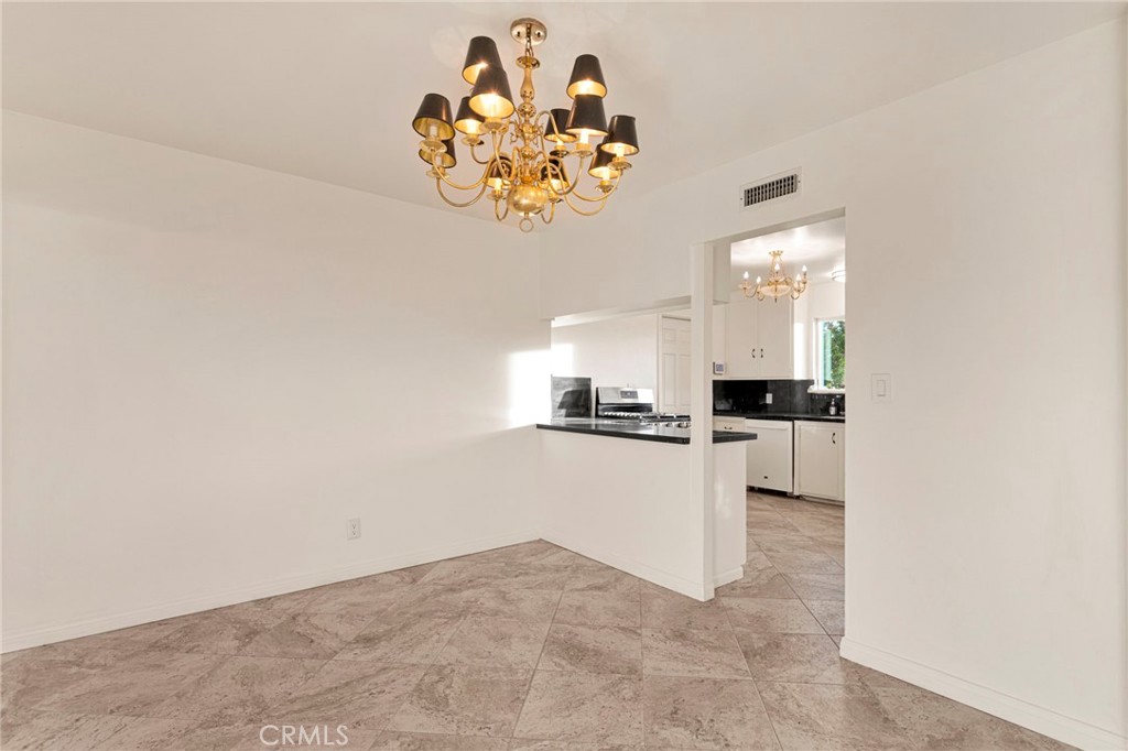 15177 Mendota Road North Apple Valley, CA 92307 - Photo 7 of 50