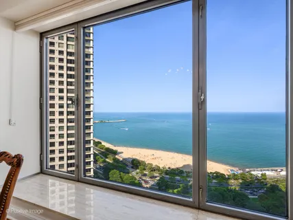 $999,000 | 950 North Michigan Avenue, Unit 2305, Chicago, IL 60611