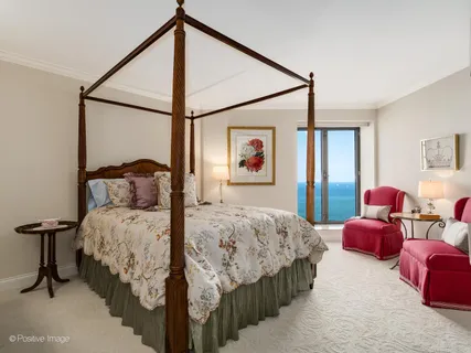$999,000 | 950 North Michigan Avenue, Unit 2305, Chicago, IL 60611
