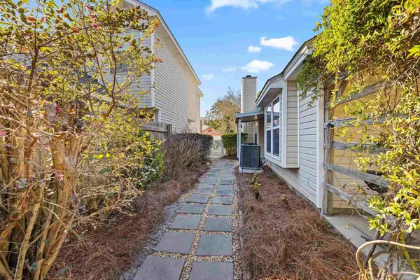 $299,000 | 3502 Silvertree Lane, Pensacola, FL 32504