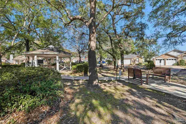$299,000 | 3502 Silvertree Lane, Pensacola, FL 32504